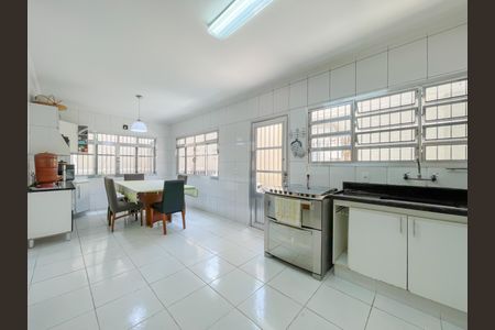 Casa à venda com 135m², 5 quartos e 10 vagasCozinha