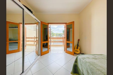 Casa à venda com 135m², 5 quartos e 10 vagasSuíte 3