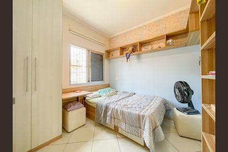 Casa à venda com 135m², 5 quartos e 10 vagasSuíte 4