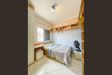 Casa à venda com 135m², 5 quartos e 10 vagasSuíte 4