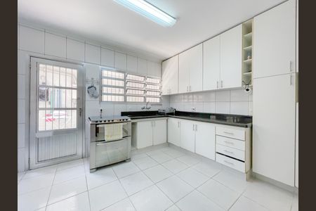 Casa à venda com 135m², 5 quartos e 10 vagasCozinha