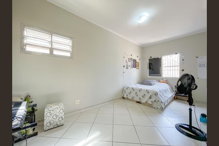 Casa à venda com 135m², 5 quartos e 10 vagasQuarto 5