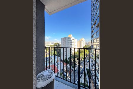 Apartamento para alugar com 27m², 1 quarto e sem vaga Apartamento para alugar com 27m², 1 quarto e sem vagaVaranda