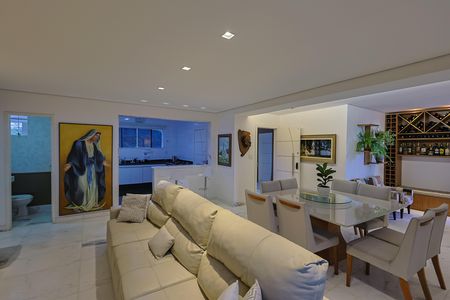 Apartamento à venda com 3 quartos, 133m² em Cruzeiro, Belo Horizonte