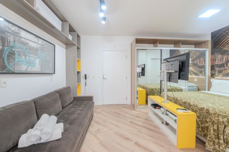 Studio à venda com 29m², 1 quarto e 1 vaga Studio à venda com 29m², 1 quarto e 1 vagaStudio