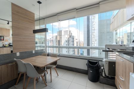 Studio à venda com 29m², 1 quarto e 1 vaga Studio à venda com 29m², 1 quarto e 1 vagaBanheiro