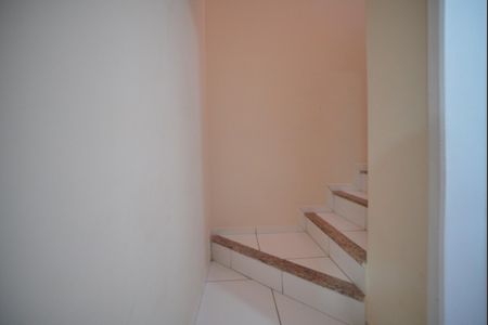 Escada da Cobertura de casa de condomínio para alugar com 3 quartos, 122m² em Ingleses do Rio Vermelho, Florianópolis