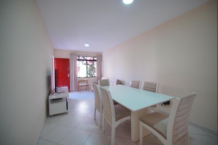 Sala de casa de condomínio para alugar com 3 quartos, 122m² em Ingleses do Rio Vermelho, Florianópolis