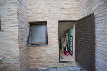 Casa de condomínio para alugar com 122m², 3 quartos e 2 vagasDepósito