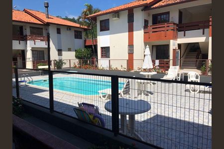 Apartamento para alugar com 73m², 3 quartos e 1 vagaPiscina