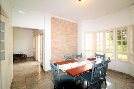 Casa à venda com 3 quartos, 250m² em Morumbi, São Paulo