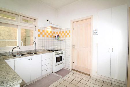 Casa à venda com 3 quartos, 250m² em Morumbi, São Paulo