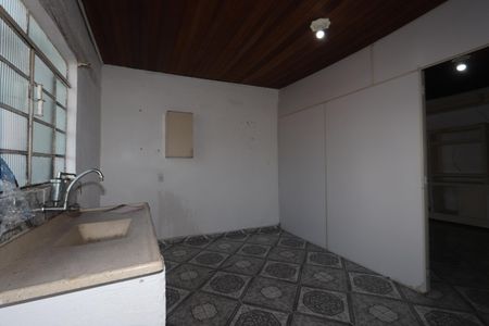 Cozinha de casa para alugar com 1 quarto, 28m² em Jardim Vila Formosa, São Paulo