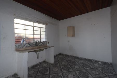 Cozinha de casa para alugar com 1 quarto, 28m² em Jardim Vila Formosa, São Paulo