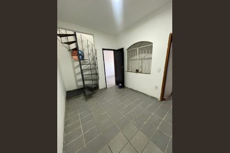 Casa para alugar com 2 quartos, 150m² em Bangu, Rio de Janeiro