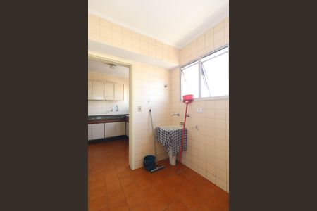 Apartamento para alugar com 100m², 3 quartos e 2 vagas Apartamento para alugar com 100m², 3 quartos e 2 vagasÁrea de Serviço