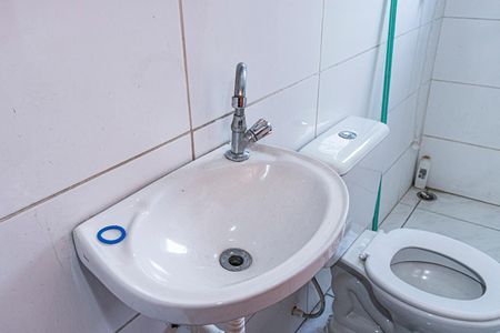 Casa para alugar com 65m², 2 quartos e sem vagaBanheiro