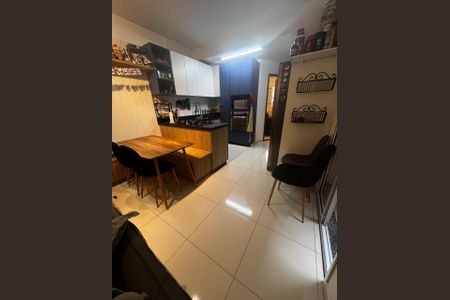 Sala de apartamento para alugar com 2 quartos, 87m² em Vila Vitória, Santo André