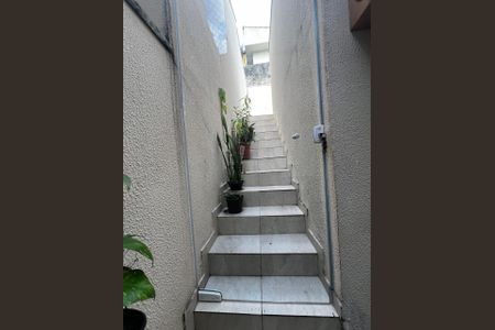 Apartamento para alugar com 87m², 2 quartos e 1 vagaEscada