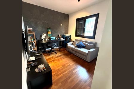Casa à venda com 155m², 2 quartos e 2 vagasQuarto