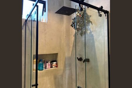 Casa à venda com 155m², 2 quartos e 2 vagasBanheiro