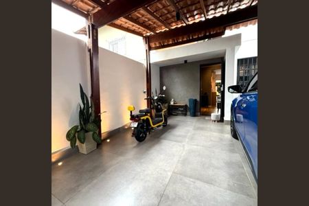 Casa à venda com 155m², 2 quartos e 2 vagasGaragem