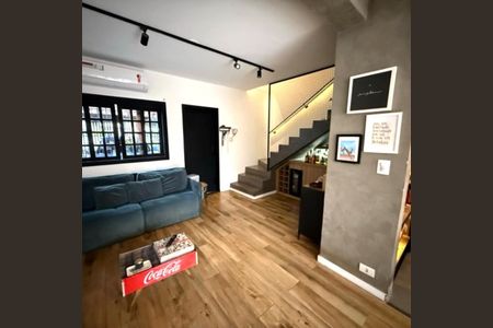 Casa à venda com 155m², 2 quartos e 2 vagasSala