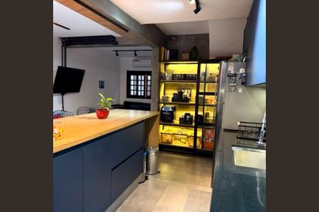 Casa à venda com 155m², 2 quartos e 2 vagasCozinha