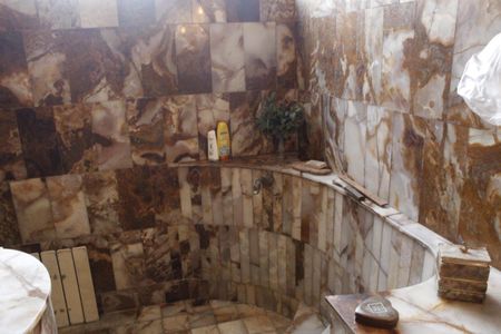 Apartamento à venda com 400m², 4 quartos e 3 vagasBanheiro da Suíte 2