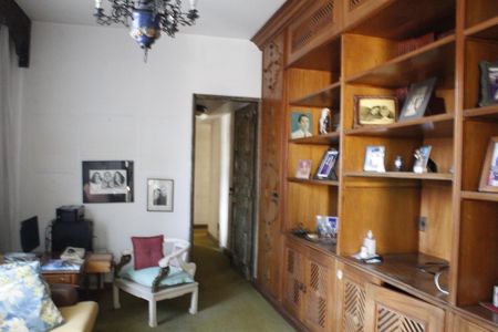 Apartamento à venda com 400m², 4 quartos e 3 vagasSala de TV