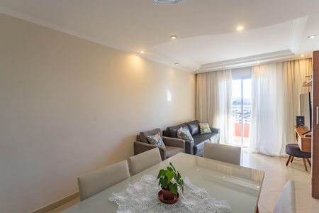 Apartamento à venda com 67m², 2 quartos e 1 vagaSala