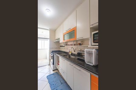 Apartamento à venda com 67m², 2 quartos e 1 vagaCozinha 