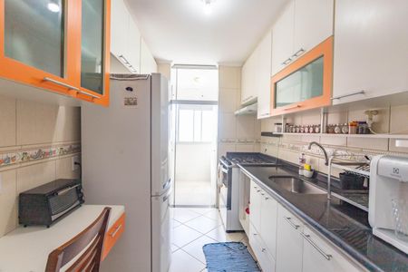 Apartamento à venda com 67m², 2 quartos e 1 vagaCozinha 