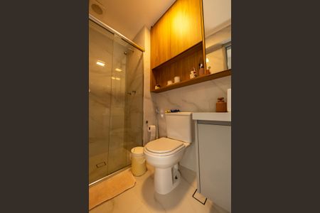 Apartamento à venda com 107m², 3 quartos e 2 vagasBanheiro da suite 1
