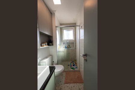 Apartamento à venda com 107m², 3 quartos e 2 vagasBanheiro da Suite 2