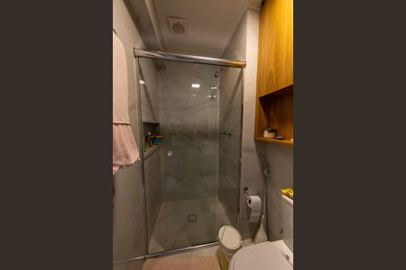 Apartamento à venda com 107m², 3 quartos e 2 vagasBanheiro da suite 1