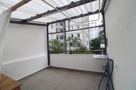 Casa de condomínio para alugar com 75m², 2 quartos e 2 vagasLavanderia