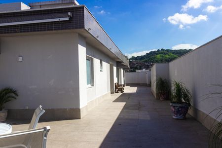 Apartamento à venda com 62m², 2 quartos e 1 vagaÁrea comum