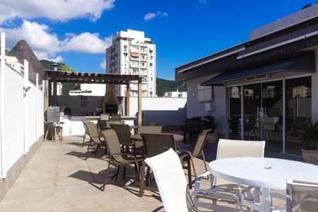 Apartamento à venda com 62m², 2 quartos e 1 vagaÁrea comum