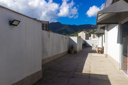 Apartamento à venda com 62m², 2 quartos e 1 vagaÁrea comum
