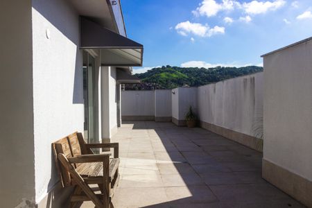 Apartamento à venda com 62m², 2 quartos e 1 vagaÁrea comum