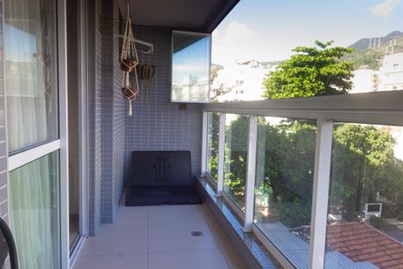 Varanda de apartamento à venda com 2 quartos, 62m² em Grajaú, Rio de Janeiro