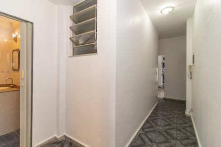 Apartamento à venda com 81m², 2 quartos e 1 vagaCorredor
