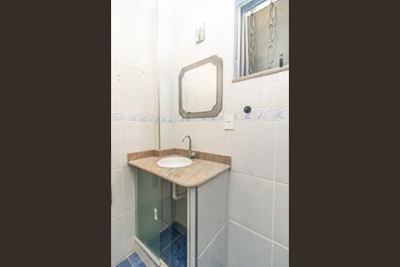 Apartamento à venda com 81m², 2 quartos e 1 vagaBanheiro Social