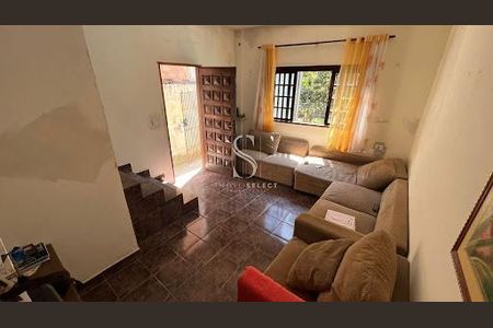 Casa à venda com 3 quartos, 100m² em Jardim Guanhembu, São Paulo