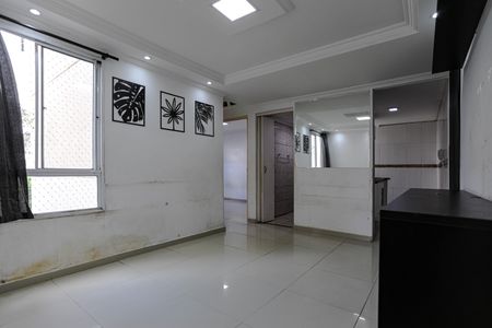 Sala de apartamento para alugar com 2 quartos, 46m² em Jundiapeba, Mogi das Cruzes