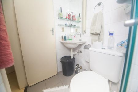 Apartamento à venda com 60m², 3 quartos e 1 vagaBanheiro suite 