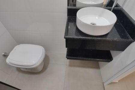 Banheiro de casa para alugar com 1 quarto, 58m² em Cerâmica, São Caetano do Sul