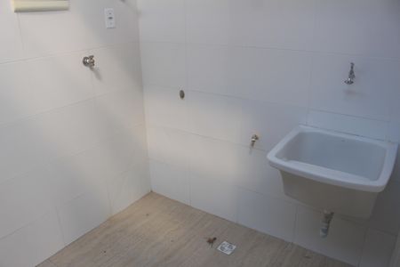 Casa para alugar com 58m², 1 quarto e sem vagaÁrea de Serviço