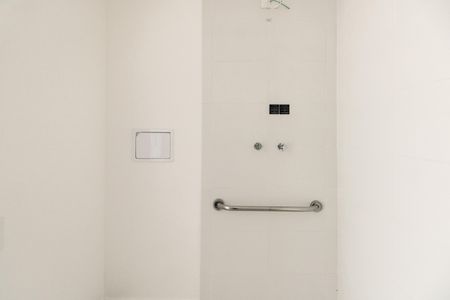 Banheiro  de kitnet/studio à venda com 1 quarto, 25m² em Penha de França, São Paulo